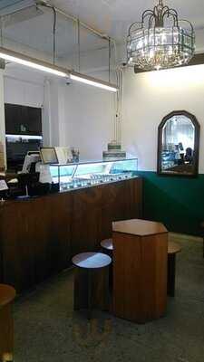 망원동티라미수 - 샤로수길점