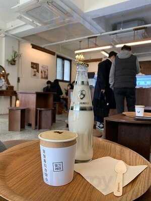 망원동티라미수 - 샤로수길점