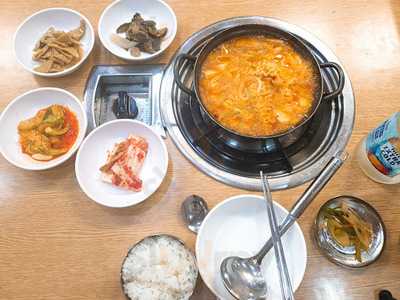 명동부대찌개