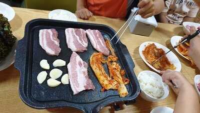 굴레방 다리김치찌개