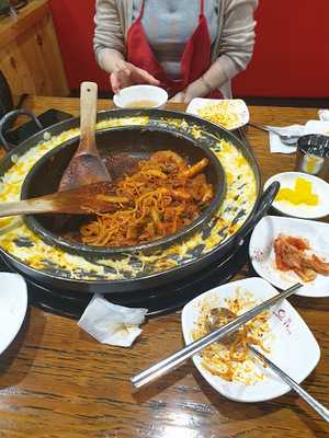 유가네닭갈비 천호점