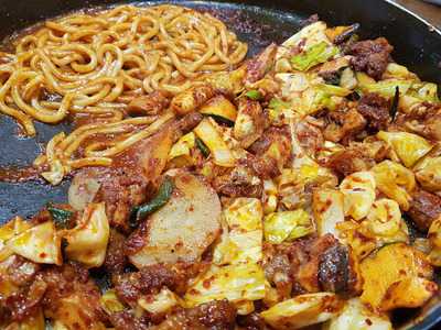 유가네닭갈비 천호점