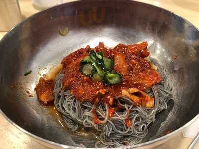 함흥냉면명동칼국수