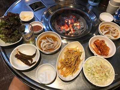 드럼통숯불고기집