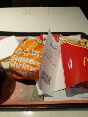 맥도날드 신사역점