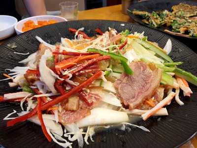 부산아지매국밥 선릉역점