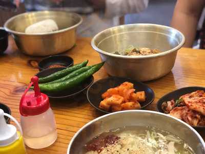 부산아지매국밥 선릉역점