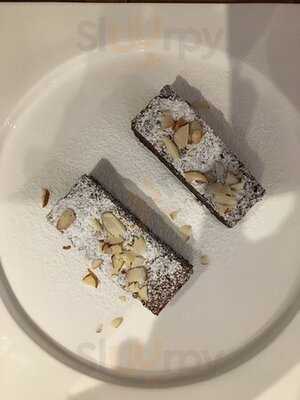 2시의 테이블 By 메종 드 꾸숑