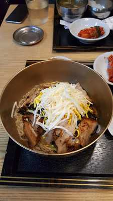 백화요란골동반