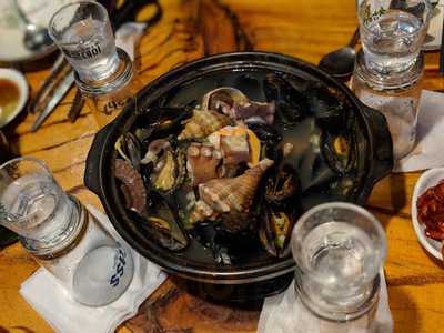 비진도해물뚝배기