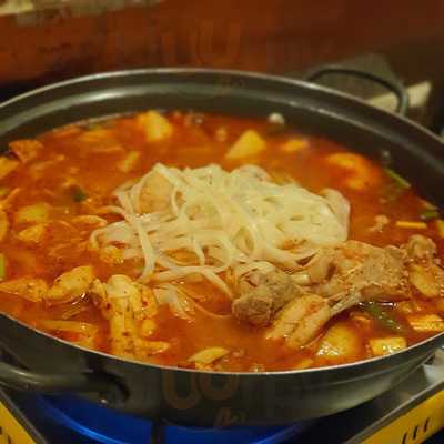 마님은왜돌쇠에게만술을주시나