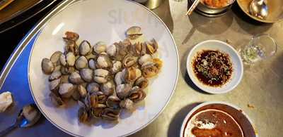 마님은왜돌쇠에게만술을주시나