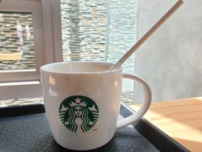 스타벅스 아크로힐스논현점