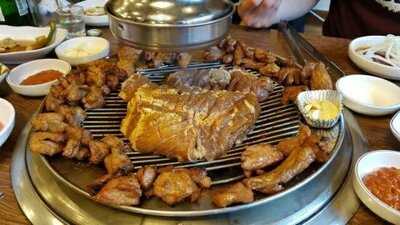 흥부골숯불돼지갈비