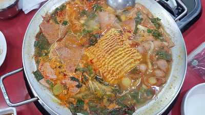 놀부부대찌개 을지로6가점