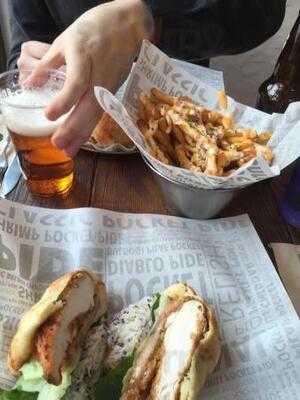 왓츠피데 북촌점