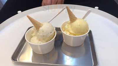 주카스 아티산 젤라또