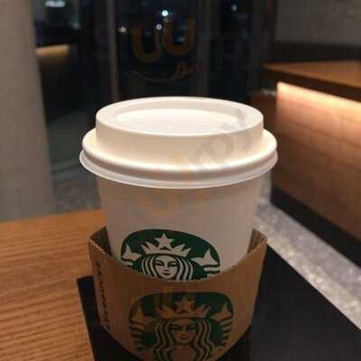 스타벅스 홍대역점