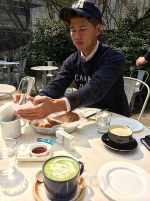 알로 페이퍼가든