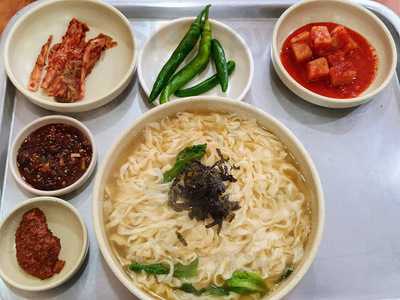 공서방손칼국수