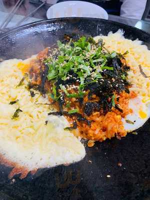 신가네솥뚜껑볶음밥