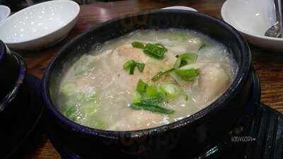 백년백세토종삼계탕