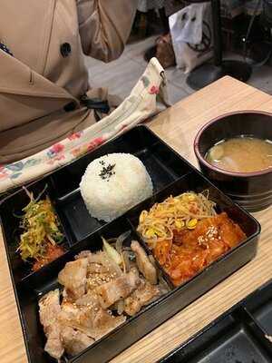 싸움의 고수 -  홍대점