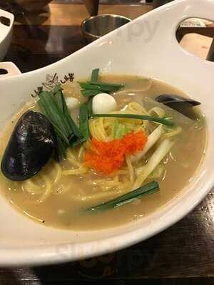 니뽕내뽕 현대시티아울렛동대문점