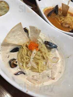 니뽕내뽕 현대시티아울렛동대문점