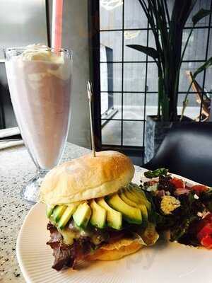 뉴욕버거엔베이글