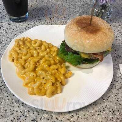 뉴욕버거엔베이글