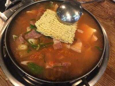 김삼보 김치찌개