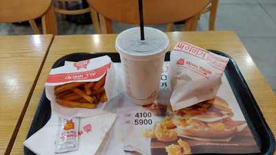 맥도날드 연신내점