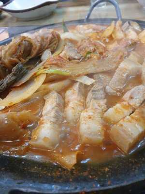 옛날김치돼지찌개