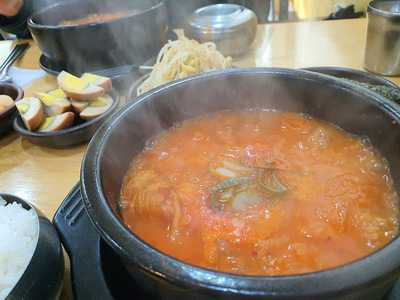 오로지김치찌개