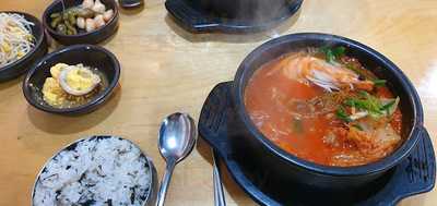 오로지김치찌개