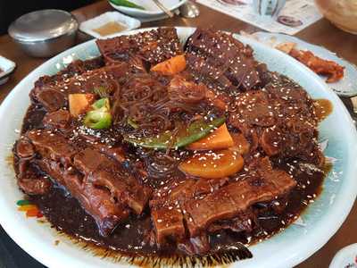 뼈마시감자탕부대찌개