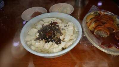 Myeongdong Halmeoni Guksu