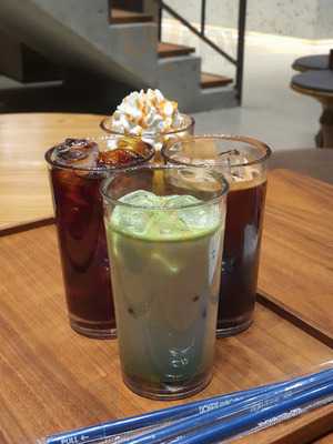 커피앳웍스 - 양재역점