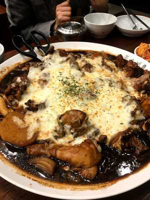 홍수계찜닭 을지로센터원점