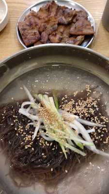 쌍다리돼지불백 - 원남점