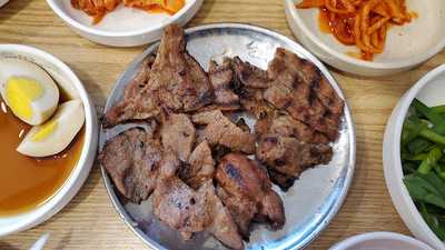 쌍다리돼지불백 - 원남점