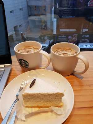 스타벅스 동숭로아트점