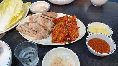 훼미리손칼국수