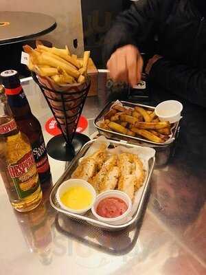 청년장사꾼감자집