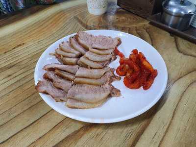 월강부산돼지국밥