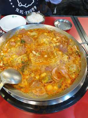 놀부부대찌개 성신여대점