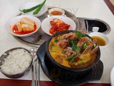 이조왕골감자탕