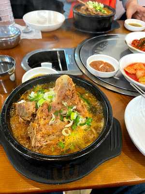 이조왕골감자탕