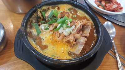 이조왕골감자탕